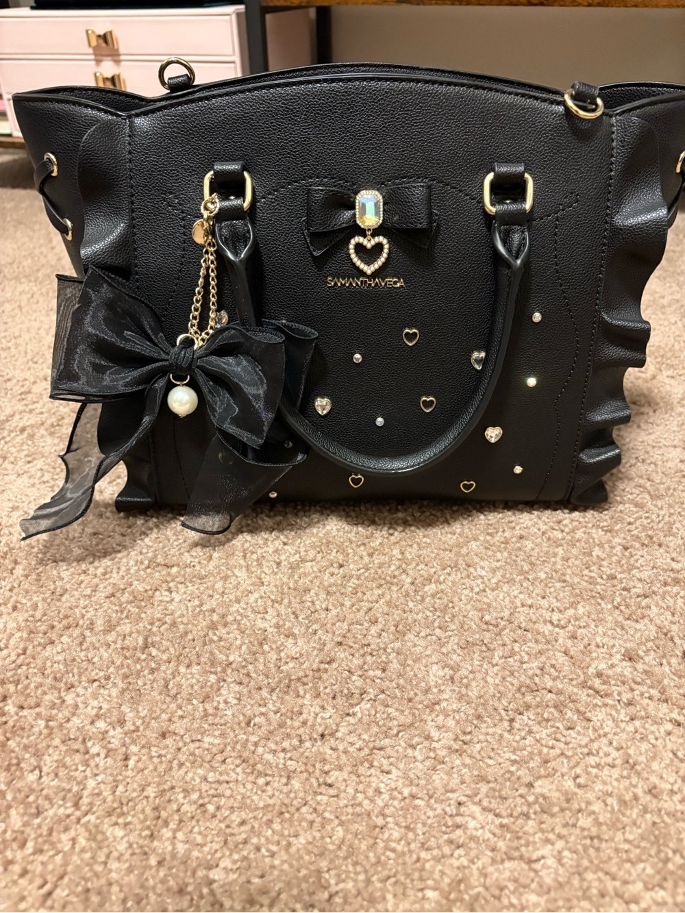Samantha Vega Black Gold Heart Flutter Purse Large Size. Charm included. - Picture 9 of 11